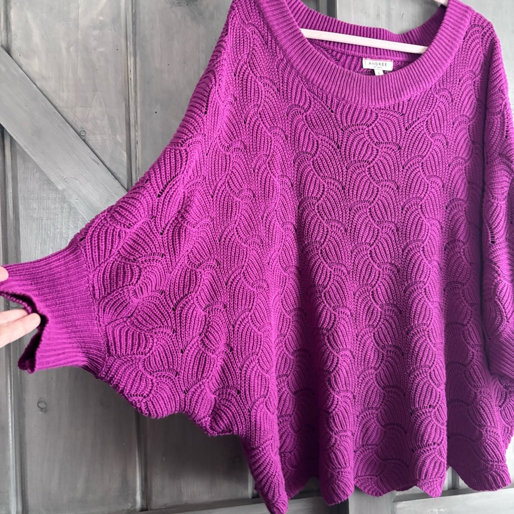 Andrée Oversized Scallop Knit Sweater L Purple Textured Dolman Sleeve Cozy‎ Top - Picture 4 of 8